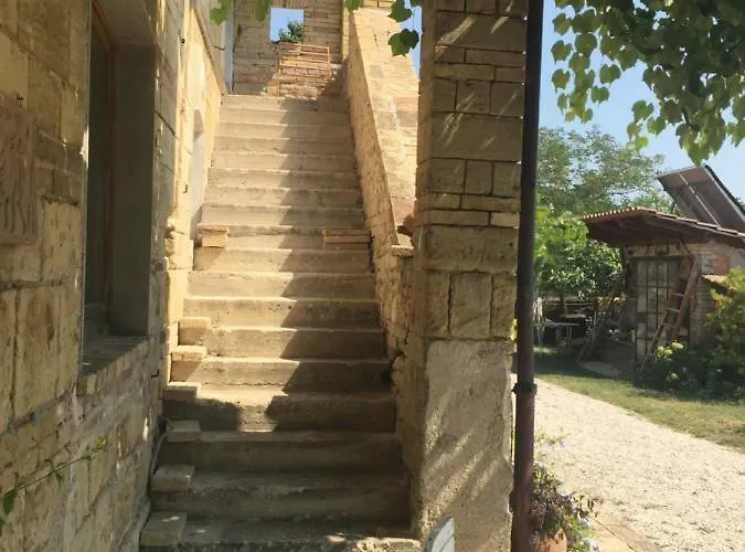 Montedago Farm stay *